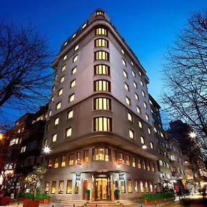 Midtown Hotell