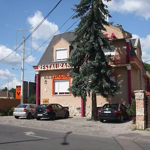 Hotel Attila **